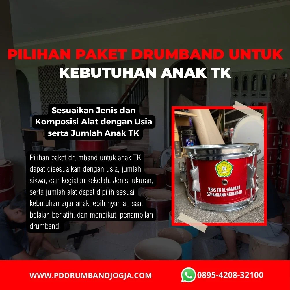 Anak TK menggunakan paket alat drumband saat latihan di sekolah